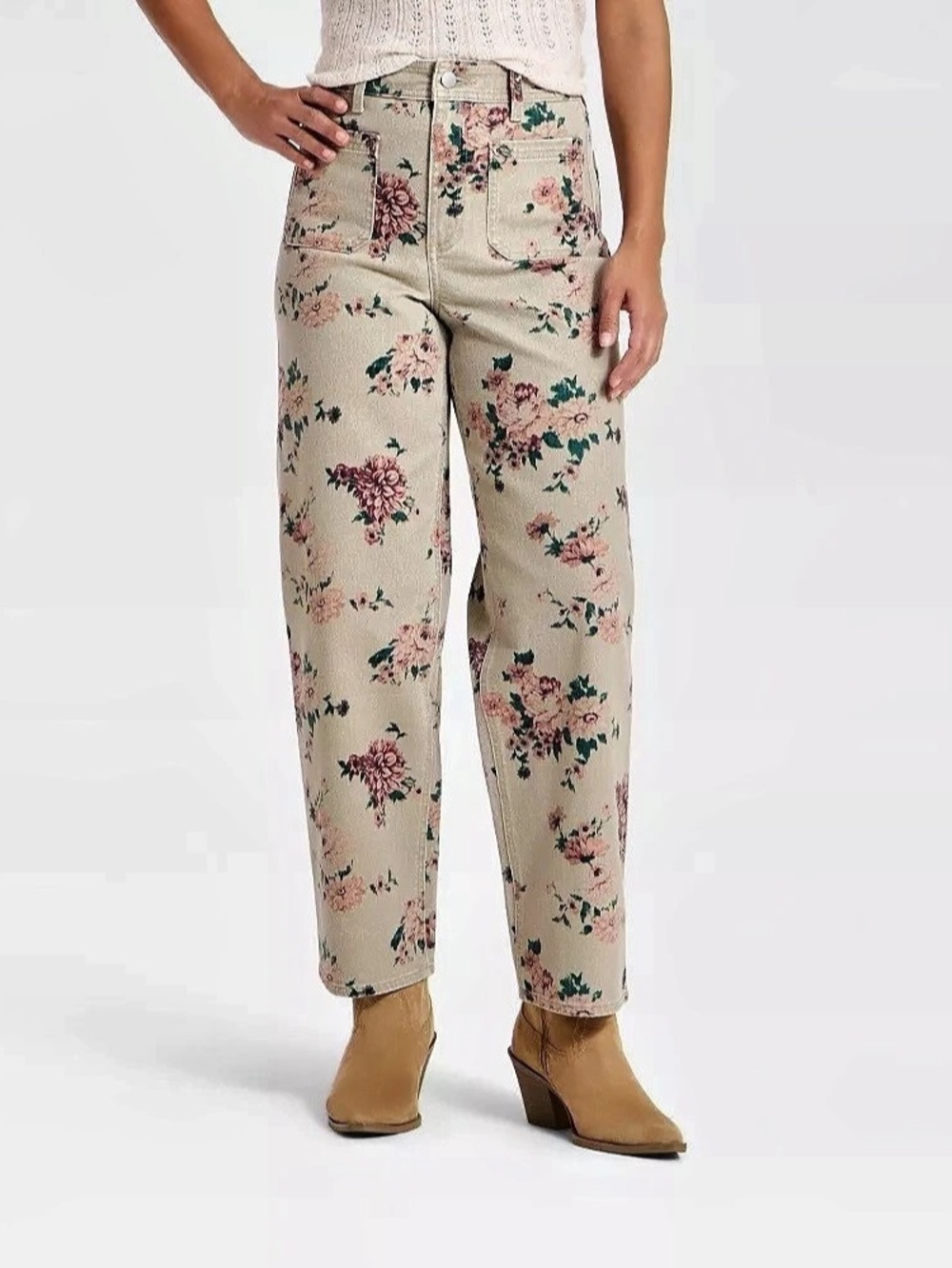 Universal Thread Straight Leg Floral Straight Leg Jeans Size 6 NWT